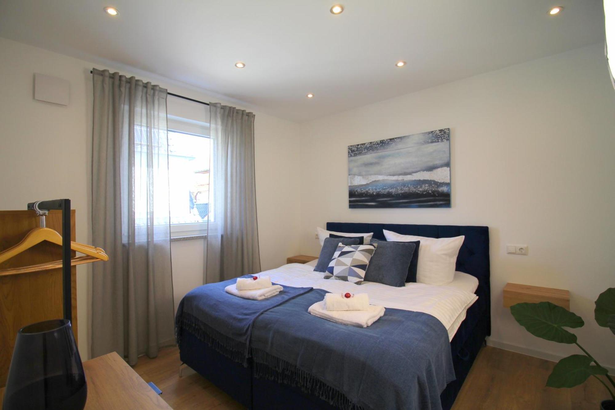 Apartment Mit Voll Ausgestatetter Kueche, Badewanne, Balkon, Parkplatz Vor Dem Haus, Ruhig Gelegen, Ada4 Kulmbach Buitenkant foto