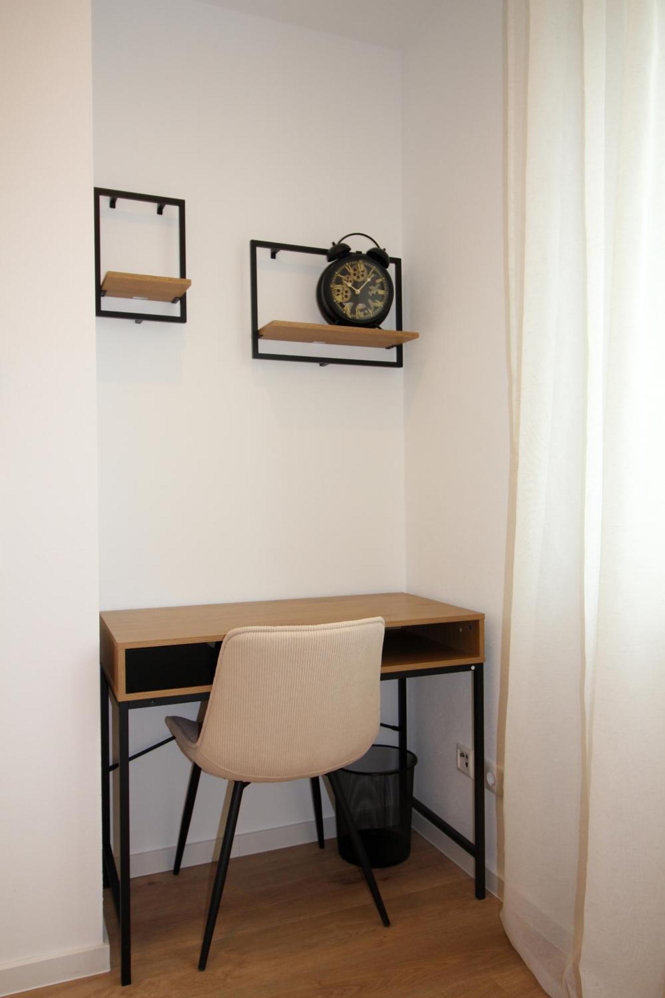 Apartment Mit Voll Ausgestatetter Kueche, Badewanne, Balkon, Parkplatz Vor Dem Haus, Ruhig Gelegen, Ada4 Kulmbach Buitenkant foto